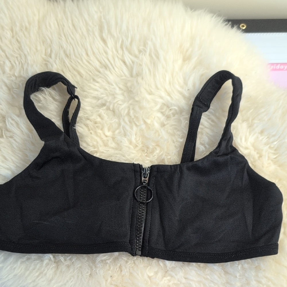 KENDALL AND KYLIE BLACK BIKINI TOP SIZE SMALL